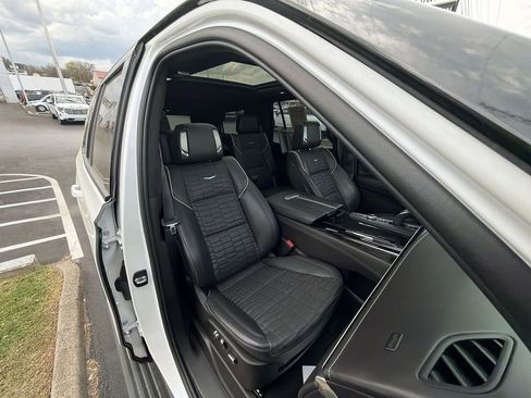 Used 2023 Cadillac Escalade V AWD/4WD image 32