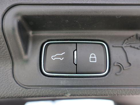 Used 2023 Ford Explorer XLT w/ Equipment Group 202A image 29