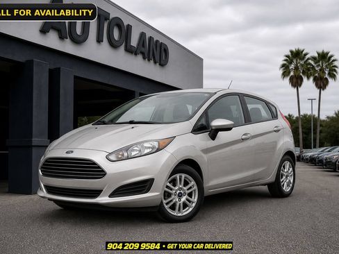 Used 2017 Ford Fiesta SE FWD image 1