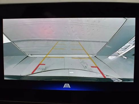 Used 2024 Chevrolet Trax LT w/ Driver Confidence Package image 32