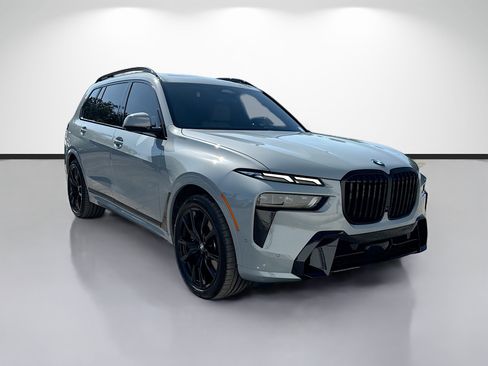 Used 2025 BMW X7 xDrive40i w/ M Sport Package AWD/4WD image 1
