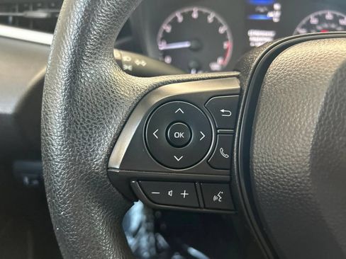 Used 2025 Toyota Corolla LE FWD image 47