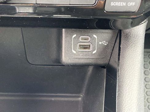 Used 2025 Jeep Compass Trailhawk image 23