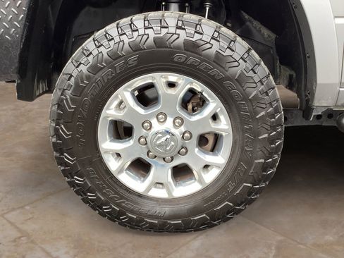 Used 2022 RAM 2500 Laramie AWD/4WD image 33