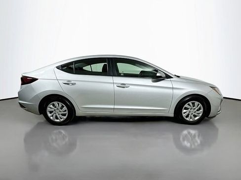 Used 2020 Hyundai Elantra SE w/ Cargo Package (C1) FWD image 8
