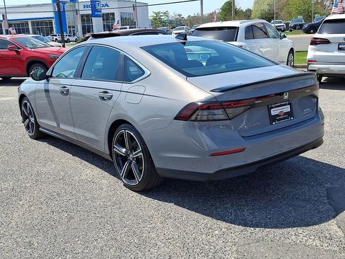 Used 2024 Honda Accord Sport image 6