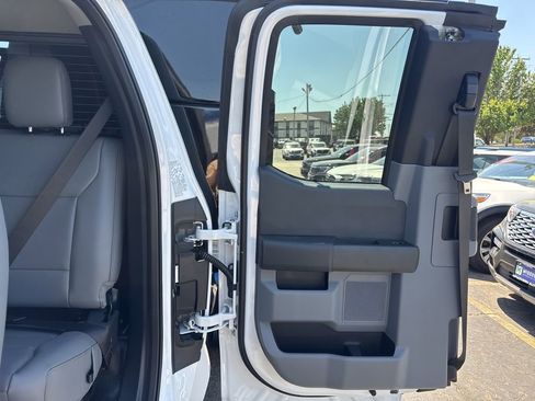 New 2026 Ford F550 4x4 Supercab Super Duty image 87