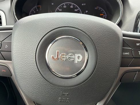 Used 2021 Jeep Grand Cherokee Freedom Edition AWD/4WD image 28