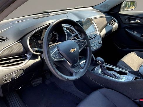 Used 2024 Chevrolet Malibu LT FWD image 14