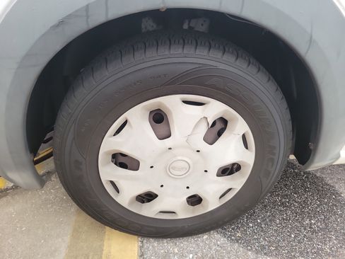 Used 2012 Ford Transit Connect XLT image 5