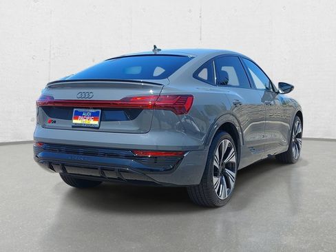 Used 2024 Audi Q8 e-tron Prestige w/ Prestige Package AWD/4WD image 5