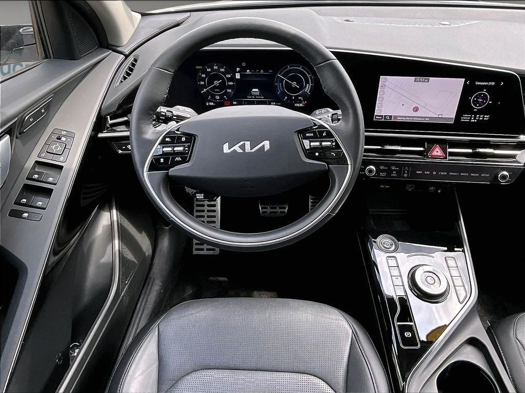 Used 2023 Kia Niro Wave FWD image 17