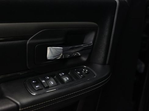 Used 2018 RAM 2500 Big Horn w/ Sport Appearance Group AWD/4WD image 40