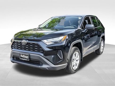 Used 2023 Toyota RAV4 LE AWD/4WD image 12