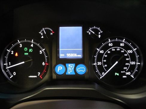 Used 2015 Lexus GX 460 w/ Premium Package AWD/4WD image 17