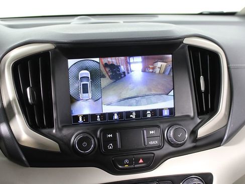 Used 2022 GMC Terrain Denali w/ Denali Premium Package image 17