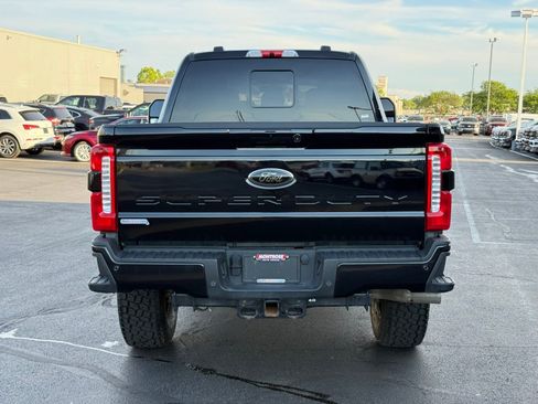 Used 2024 Ford F250 Lariat w/ Black Appearance Package AWD/4WD image 5
