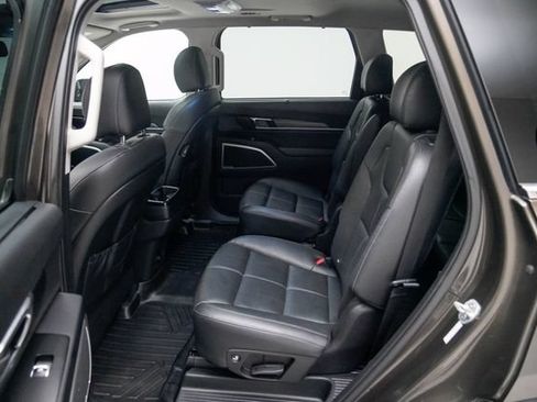 Used 2021 Kia Telluride EX w/ EX Premium Package FWD image 25