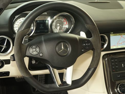 Used 2011 Mercedes-Benz SLS AMG Coupe image 15