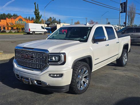 Used 2018 GMC Sierra 1500 Denali w/ Denali Ultimate Package image 3