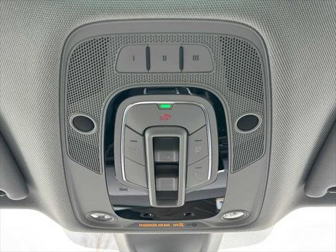 Used 2020 Audi Q5 e Premium Plus image 32