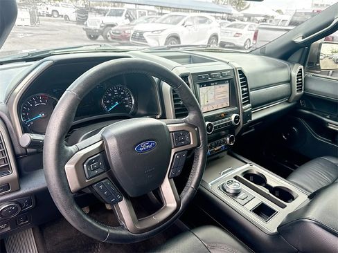 Used 2019 Ford Expedition XLT w/ Equipment Group 202A image 10