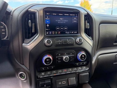 Used 2022 GMC Sierra 2500 Denali w/ Denali Ultimate Package image 13