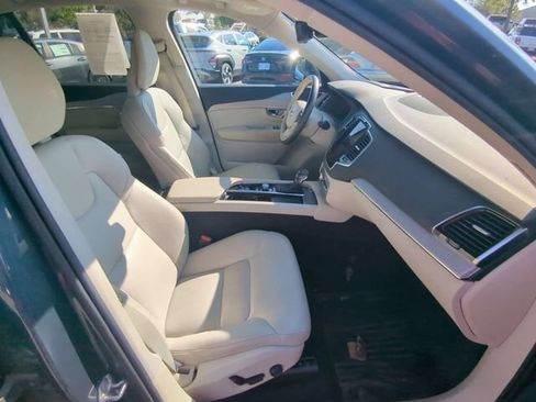 Used 2021 Volvo XC90 T5 Momentum w/ Protection Package Premier FWD image 13