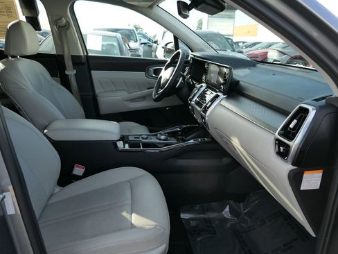 Used 2023 Kia Sorento SX Prestige w/ Panoramic Sunroof Package image 28
