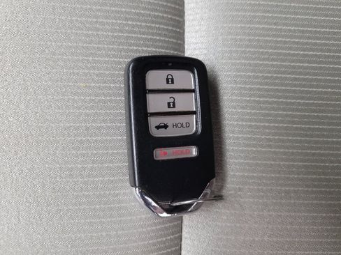 Used 2018 Honda Accord LX image 32