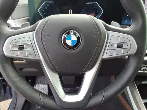 Used 2023 BMW X7 xDrive40i w/ Premium Package image 19