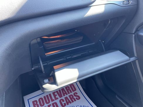 Used 2019 Jeep Cherokee Limited w/ Trailer Tow Group image 31