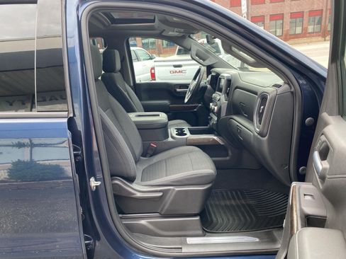 Used 2020 GMC Sierra 1500 Elevation w/ Elevation Value Package AWD/4WD image 32