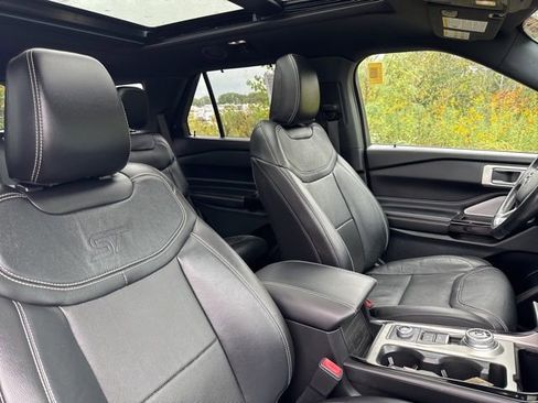 Used 2021 Ford Explorer ST w/ Equipment Group 401A image 12