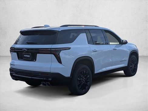 New 2026 Chevrolet Traverse LT w/ Midnight/Sport Edition image 2