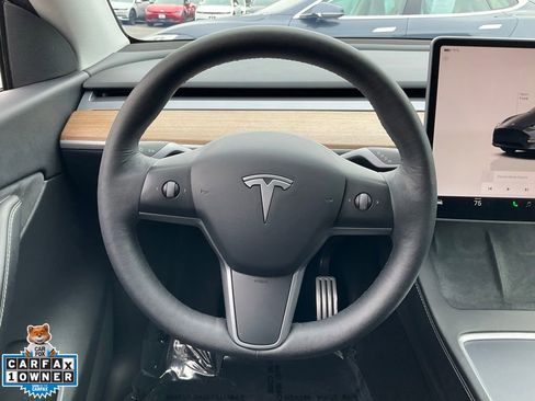 Used 2022 Tesla Model Y Performance AWD/4WD image 37