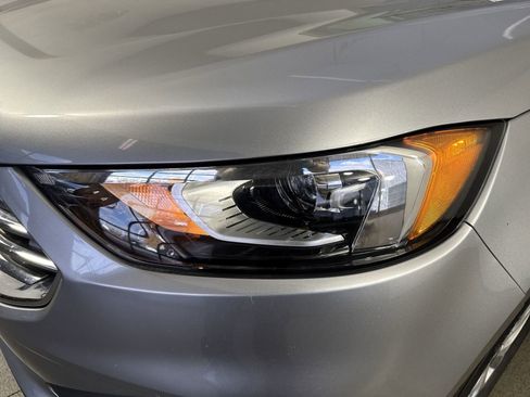 Used 2022 Ford Edge SE w/ Cargo Accessory Package image 27