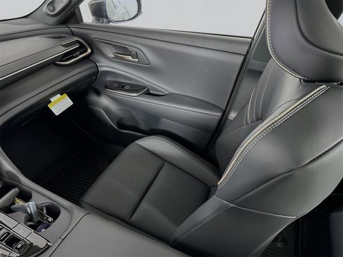 New 2026 Toyota Crown Platinum image 25