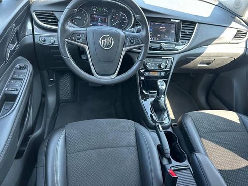 Used 2022 Buick Encore Preferred w/ Safety Package image 20