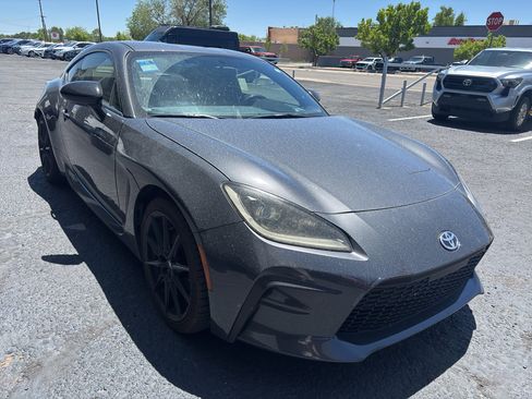 Used 2025 Toyota GR86 Premium RWD image 35