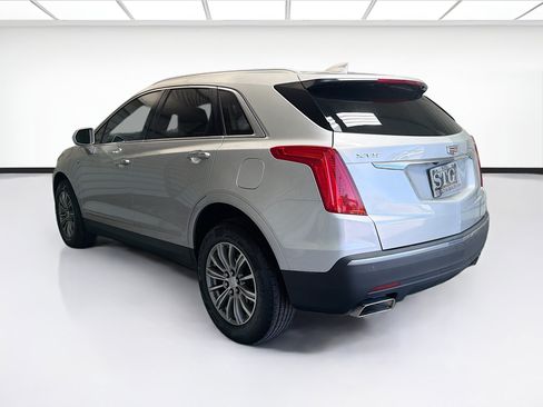 Used 2018 Cadillac XT5 Luxury w/ Driver Awareness Package FWD image 6