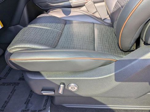 New 2025 Lincoln Navigator Black Label image 4