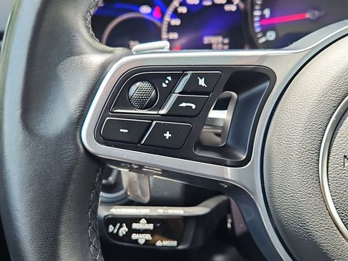 Certified 2023 Porsche Cayenne Platinum Edition AWD/4WD image 29