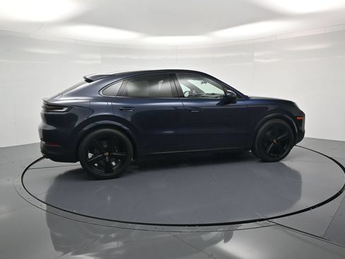Used 2025 Porsche Cayenne Coupe AWD/4WD image 45