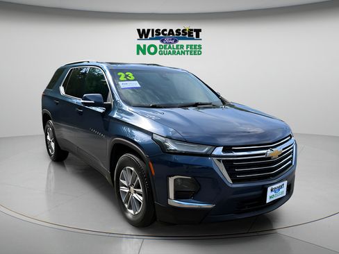 Used 2023 Chevrolet Traverse LT AWD/4WD image 1
