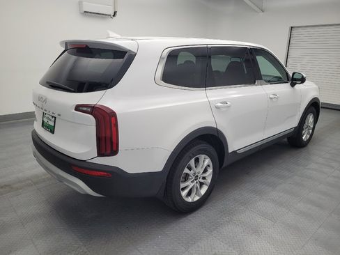 Used 2022 Kia Telluride LX AWD/4WD image 10