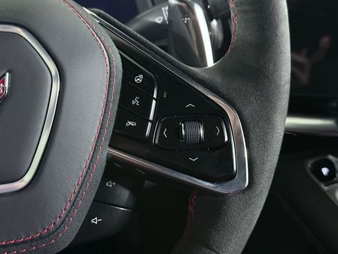 Used 2021 Chevrolet Corvette Stingray Premium Cpe w/ Z51 Performance Package image 35