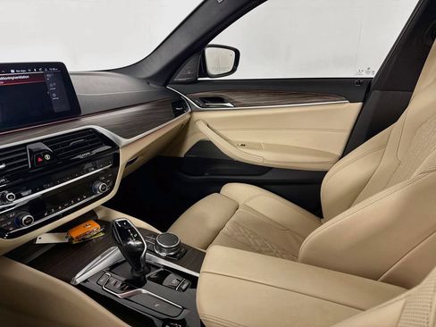 Used 2023 BMW 540i xDrive w/ Premium Package AWD/4WD image 24