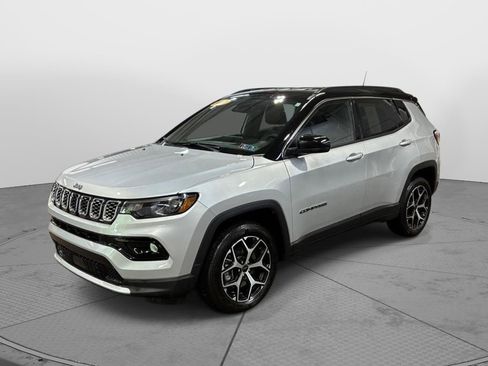 Used 2025 Jeep Compass Limited AWD/4WD image 5