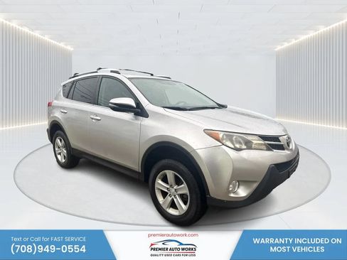 Used 2014 Toyota RAV4 XLE AWD/4WD image 3